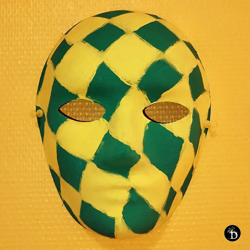 Masque de carnaval 4 création plastique de Draculyre Illustratrice